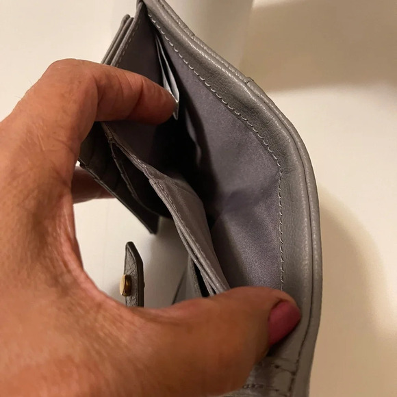 Fossil beautiful medium size double fold zipper closure wallet gray leather - Picture 11 of 16
